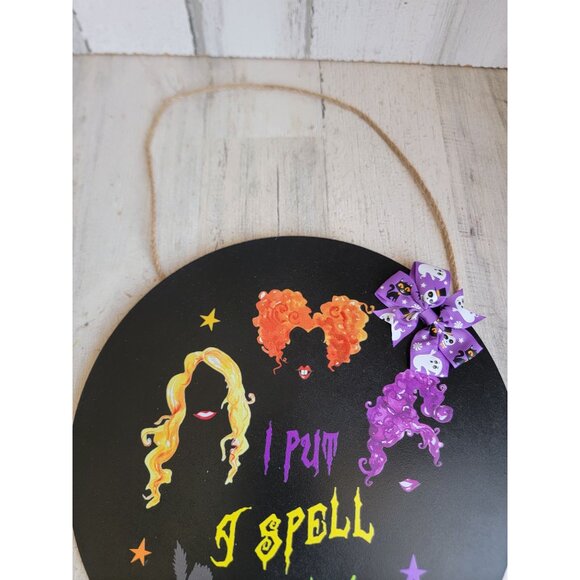 Hocus pocus I put a spell on you Halloween hanging sign decor - Picture 4 of 7